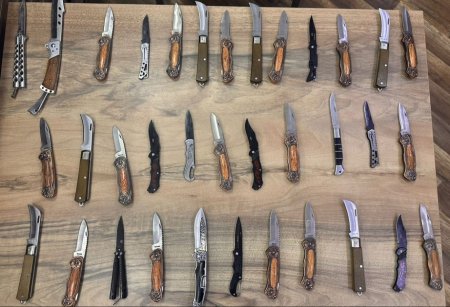 Biləsuvarda mağazalardan bıçaqlar YIĞIŞDIRILDI