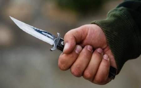 Lənkəranda qardaş qardaşı bıçaqladı