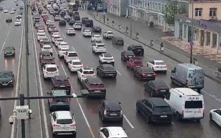 Bakının bəzi yollarında tıxac var - SİYAHI