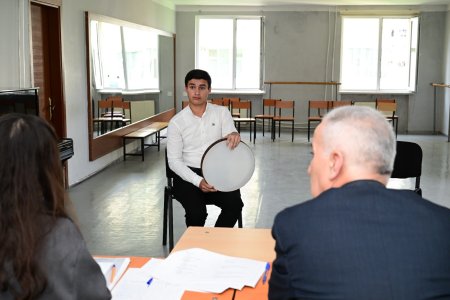 İncəsənət məktəb və mərkəzlərində buraxılış imtahanları keçirilir