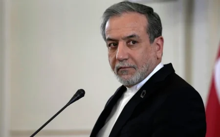 Nazir yenə regiondakı xarici qüvvələrdən danışdı