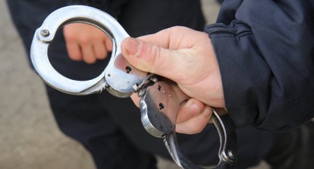 12 cinayətkar illər sonra ifşa olundu
