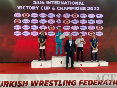 Güləşçilərimiz iki gündə 12 medal qazandılar
