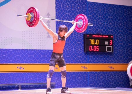 16 yaşlı Amin Osmanov qızıl medal qazandı