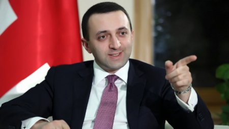 Gürcüstanın Baş naziri Ermənistana getdi