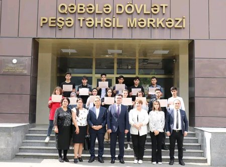 Peşə Təmayüllü siniflərin məzunlarına sertifikatlar təqdim edilib