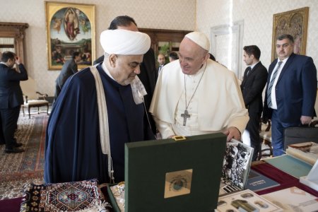 Şeyx Qazaxıstanda Roma Papası ilə görüşəcək