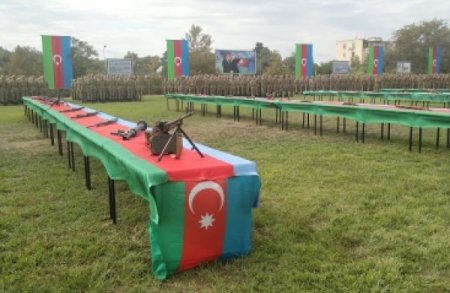 Hərbi institutda andiçmə mərasimi keçirildi