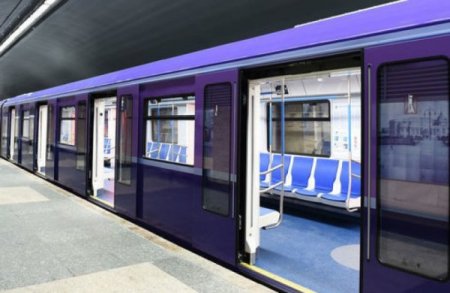 Bakı metrosunda qatarda nasazlıq yarandı