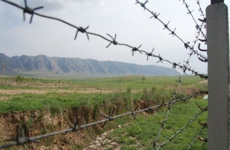 Qırğızıstan-Tacikistan sərhədçiləri arasında atışma olub