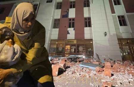 Türkiyədə zəlzələyə görə məktəblər bağlandı