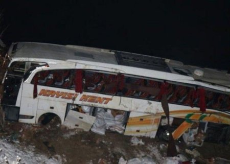 Türkiyədə avtobus qəzaya uğradı - Ölənlər var
