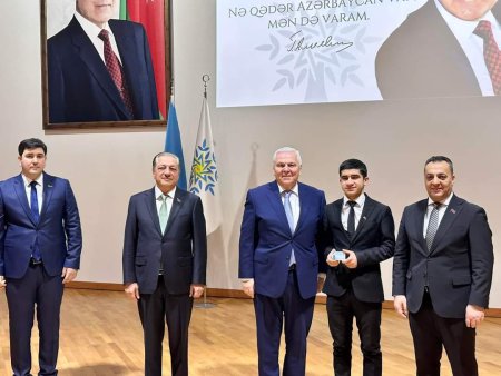 Şəkidə Ulu Öndər Heydər Əliyevin zəngin dövlətçilik irsinin öyrənilməsi və yeni nəslə aşılanması məqsədilə tədbir keçirilib