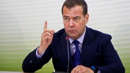 “Nüvə münaqişəsi yaxınlaşır" - Medvedev