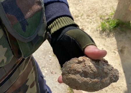 Bakıda küçədən əl qumbarası tapıldı - VİDEO