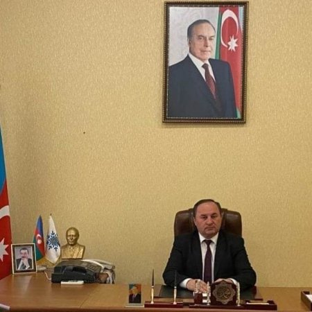 İnsanları qaranlıqdan işığa daşıyan alim