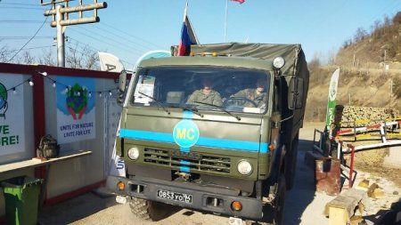 Sülhməramlıların maşınları Laçın-Xankəndi yolundan maneəsiz keçib