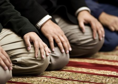 “Təzə Pir” məscidində bayram namazı qılınıb - VİDEO