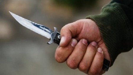 Bakıda restoranda bıçaqlanma