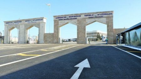 Deputat Gürcüstanla quru sərhədlərinin açılmasını təklif edib