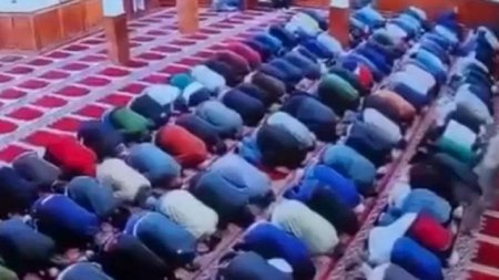 Ölkənin bütün məscidlərində bayram namazı qılınır