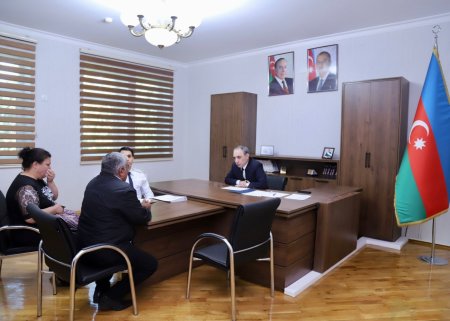 Baş prokuror Hacıqabulda vətəndaşları qəbul etdi