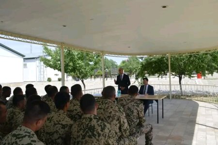 Daxili Qoşunların "Naxçıvan" Əlahiddə Əməliyyat Briqadasında hüquqi maarifləndirmə tədbiri keçirilib
