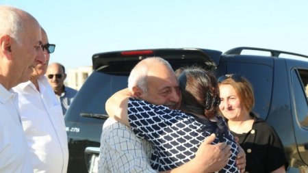 Daha 15 ailə Laçın şəhərinə yola salındı