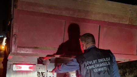 Gecə Bakıda qanunsuz torpaq, qum və qarışıq süxur daşınırmış