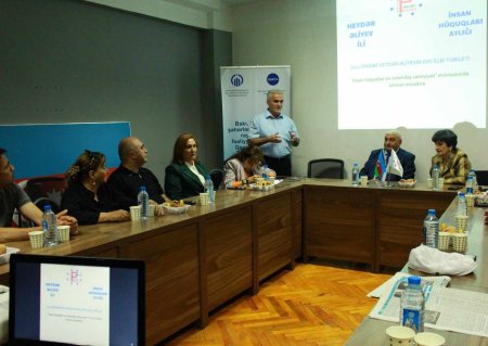 Ombudsman Aparatının əməkdaşı “İnsan hüquqları və vətəndaş cəmiyyəti” mövzusunda keçirilən tədbirdə iştirak edib