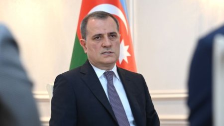 Ceyhun Bayramov Rusiyaya getdi