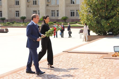 Səbinə Əliyeva Gəncədə vətəndaşları qəbul edib