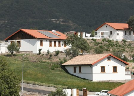 Laçında evlər günəş enerjisi ilə təmin edilir
