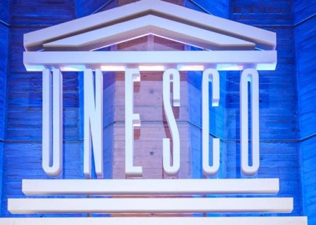 YUNESKO-dan məktəblərdə smartfonların qadağan edilməsi ilə əlaqədar ÇAĞIRIŞ
