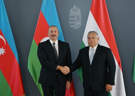 Budapeştdə İlham Əliyev Viktor Orbanla görüşdü
