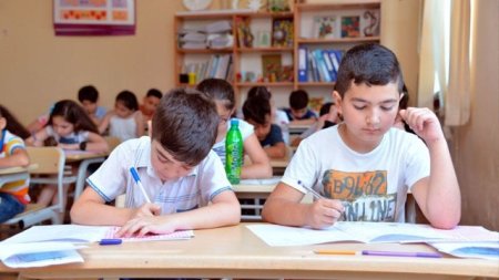 Lisey və gimnaziyaların boş qalan yerlərinə seçim başlayıb