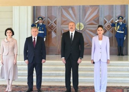 Özbəkistan Prezidenti və xanımının şərəfinə dövlət ziyafəti verilir