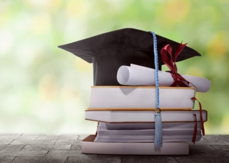 Universitetlərə imtahansız qəbul olunanların sayı açıqlandı