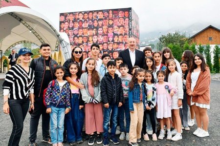 Mehriban Əliyeva Laçındakı bayram şənliyindən fotolar paylaşdı