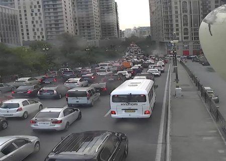 Paytaxtda bu yollarda sıxlıq var - SİYAHI