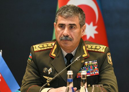 Zakir Həsənov Türkiyəyə getdi