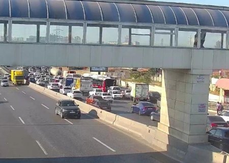 Bu yollarda sıxlıq var - SİYAHI