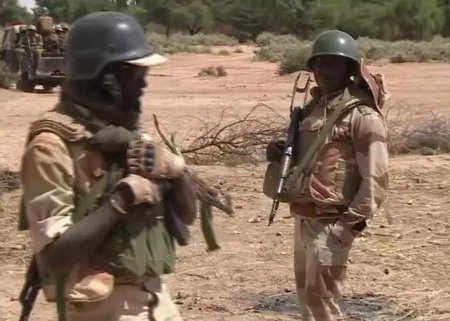 Nigerdə ​​prezident “vətənə xəyanət” maddəsi ilə mühakimə ediləcək