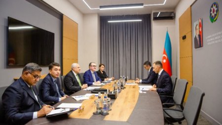 Rəşad Nəbiyev İslam Korporasiyasının baş icraçı direktoru ilə görüşdü