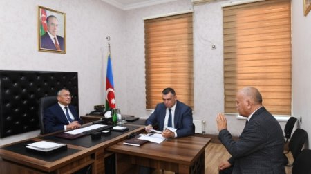 Rövşən Rzayev vətəndaşların növbəti qəbulunu keçirib