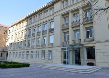 Üç ali məktəb akkreditasiyadan keçdi