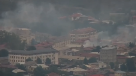 Xankəndi şəhərində qəsdən yanğınlar törədilir - VİDEO