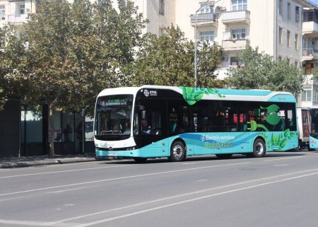 Bakıda ilk elektrik mühərrikli avtobus xəttə buraxıldı