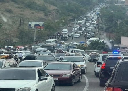 20 mindən çox erməni Qarabağı tərk etdi