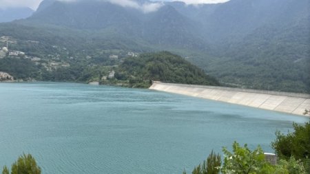 Sərsəng su anbarına Dövlət Agentliyinin əməkdaşları NƏZARƏT EDİR